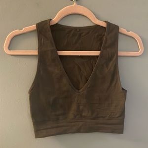 Garage Stella Seamless Plunge Tank Top| super cute ribbed tank | great basic